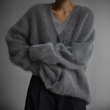 Gris oscuro